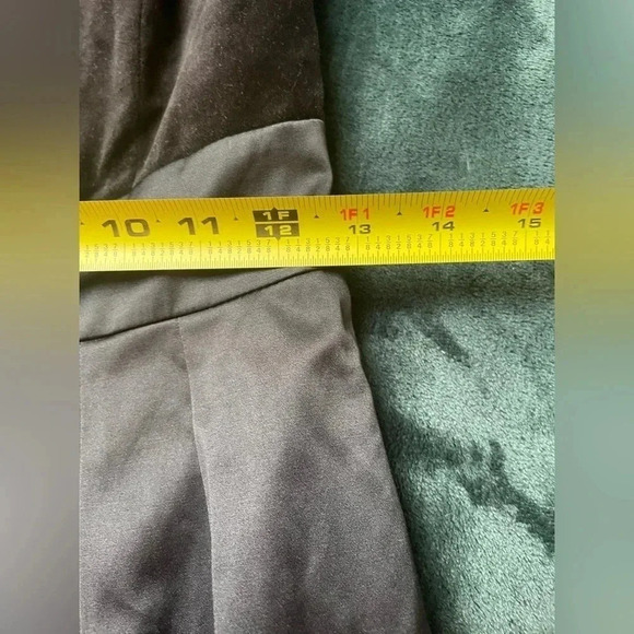 Banana Republic Strapless Little Black Dress‎ Velvet Satin Size 2 0270 - Picture 2 of 7